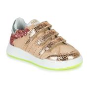 Lage Sneakers GBB TELENA