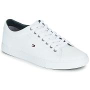 Lage Sneakers Tommy Hilfiger ESSENTIAL LEATHER SNEAKER