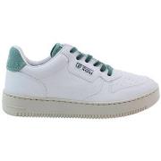 Sneakers Natural World 8702E
