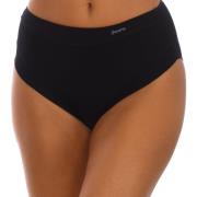 Tanga's Janira 1031394-NEGRO