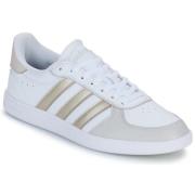 Lage Sneakers adidas BREAKNET SLEEK