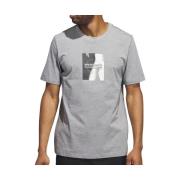 T-shirt adidas -