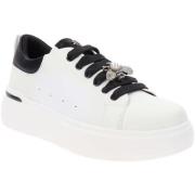 Sneakers Queen Helena X31-3