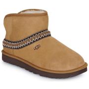 Laarzen UGG CLASSIC MINI CRESCENT