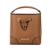 Handtas MICHAEL Michael Kors Cece Medium Bucket Bag in Eikel