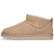 Sneakers UGG Classic Ultra Mini Boot Sand