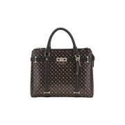 Handtas Guess EMILEE LUXURY SATCHE MOCHA LOGO HWPS88 62060