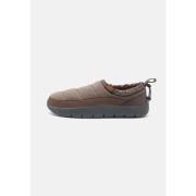Pantoffels Lacoste -