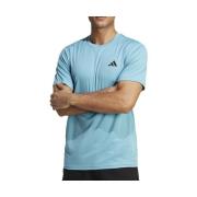 T-shirt adidas -