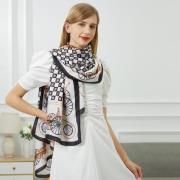 Sjaal V 1969 Carrozza Regale zijden stola