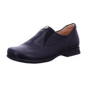 Mocassins Think -