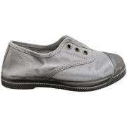 Sneakers Natural World 469