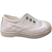 Sneakers Natural World 470