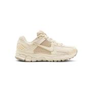 Sneakers Nike Zoom Vomero 5 Sail Light Orewood Brown (Women's)