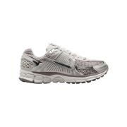 Sneakers Nike Zoom Vomero 5 Metallic Silver Platinum Violet (Women's)