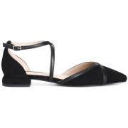 Ballerina's Café Noir C1XV1048