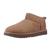 Enkellaarzen UGG W CLASSIC ULTRA MINI