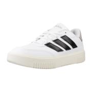 Lage Sneakers adidas COURTBLOCK BOLD