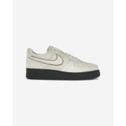 Lage Sneakers Nike Air Force 1 '07 LV8 Light Khaki Black