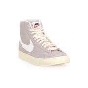 Hoge Sneakers Nike 001 BLAZER MID 77 VNTG W