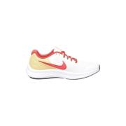 Lage Sneakers Nike da2776_101_star_runner_3_gs