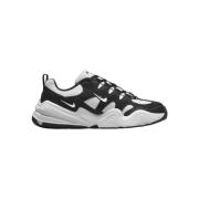 Sneakers Nike Tech Hera
