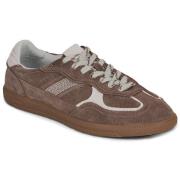 Lage Sneakers ALOHAS Tb.490