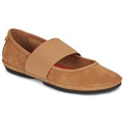 Ballerina's Camper RIGHT NINA