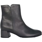 Enkellaarzen Gabor 55.680.69