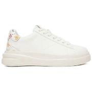 Lage Sneakers Guess FLPE11 LEA12 ELBINA11-WHITE