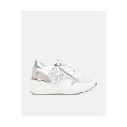 Lage Sneakers Xti 143632