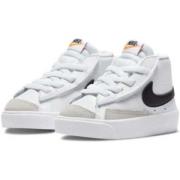 Lage Sneakers Nike DA4088-100