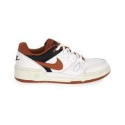 Lage Sneakers Nike 102 Full Force Low