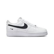 Lage Sneakers Nike Air Force 1 '07 LV8