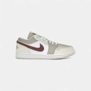 Lage Sneakers Nike Jordan 1 Low SE Desert Khaki Red Sepia (Women's)