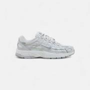 Lage Sneakers Nike P-6000 SE Summit White Vast Grey Wolf Grey (Women's...