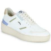 Lage Sneakers MOEA -