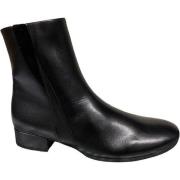 Enkellaarzen Gabor 711