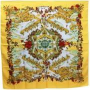 Pre-owned Silk scarves Hermès Vintage , Yellow , Dames