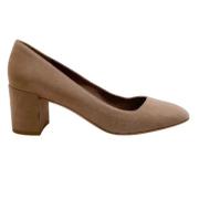 Pre-owned Suede heels Salvatore Ferragamo Pre-owned , Beige , Dames