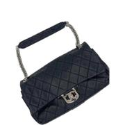 Pre-owned Leather handbags Chanel Vintage , Black , Unisex