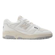 550 Witte Sneakers met Timberwolf en Raincloud New Balance , White , H...