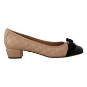 Beige en Zwart Nappa Leren Pumps Schoenen Salvatore Ferragamo , Beige ...