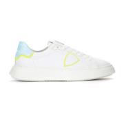 Witte Leren Sneaker met Blauwe Hiel en Gele Details Philippe Model , W...