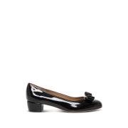 Zwarte Patentleren Strikpumps Salvatore Ferragamo , Black , Dames