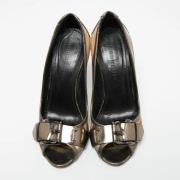Pre-owned Canvas heels Burberry Vintage , Gray , Dames