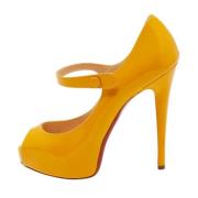 Pre-owned Leather heels Christian Louboutin Pre-owned , Orange , Dames