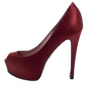 Pre-owned Satin heels Gucci Vintage , Red , Dames