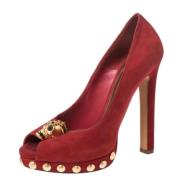 Pre-owned Suede heels Alexander McQueen Pre-owned , Red , Dames