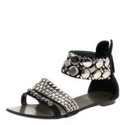 Pre-owned Suede sandals Giuseppe Zanotti Pre-owned , Black , Dames